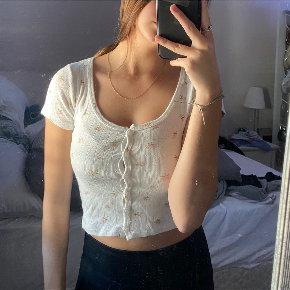 Brandy Melville floral shirt